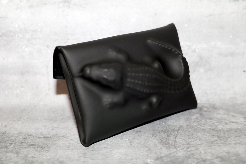 POMCH  - VF MATTE 鳄鱼 立体图案零钱/卡片包 - 零钱包 - 塑料 黑色