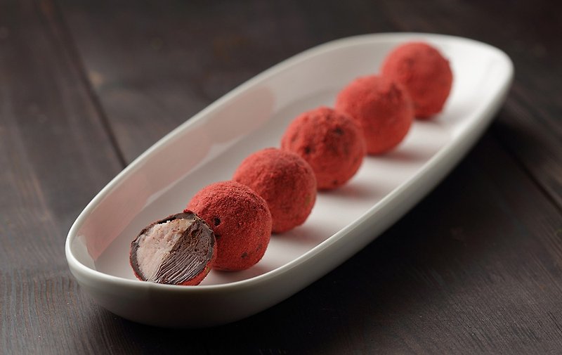 草莓松露巧克力 【黑方巧克力】 - 巧克力 - 新鲜食材 