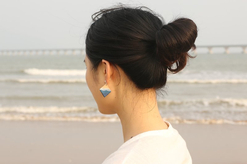 蓝色海洋陶瓷耳环耳夹纯银 - 耳环/耳夹 - 陶 蓝色