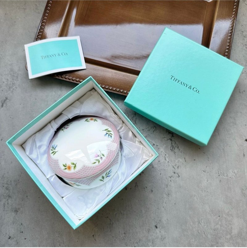 未使用保存品 Tiffany & co. 日本陶瓷甖 家品 餐具 古董品 - 其他 - 陶 白色