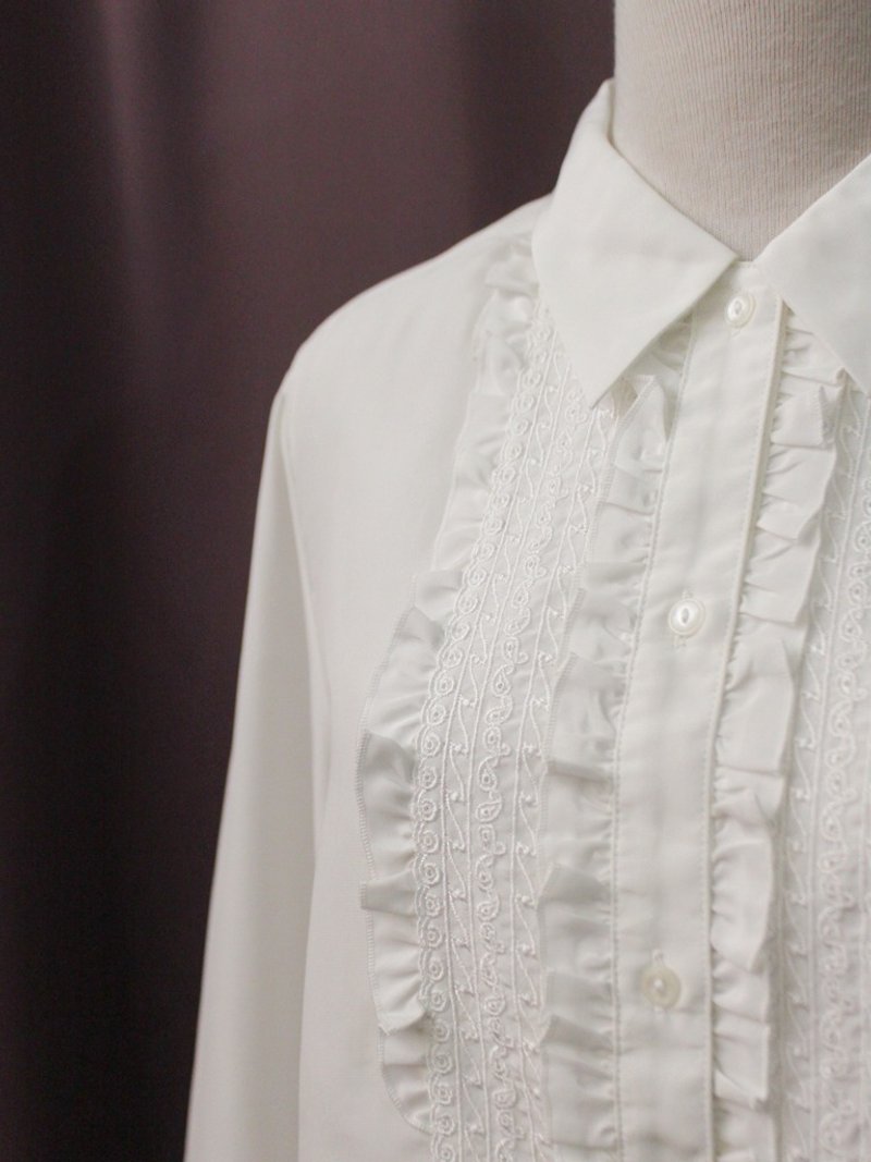 复古日本制典雅可爱蛋糕领白色宽松长袖古着衬衫 Vintage Blouse - 女装衬衫 - 聚酯纤维 白色