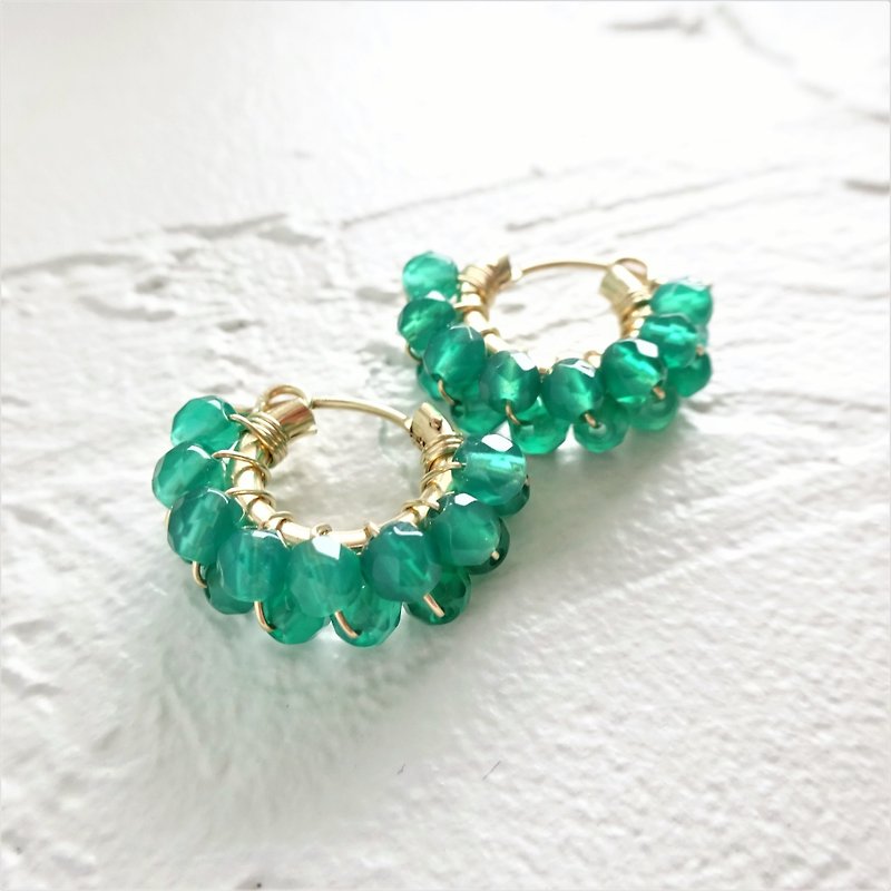 14kgf Green Onix wrapped hoop pierced earring / earring - 耳环/耳夹 - 宝石 绿色