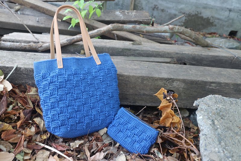 手作-格子纹路手拿包+零钱包-海军蓝-温暖手编织天然苎麻编织包 - 手拿包 - 纸 蓝色