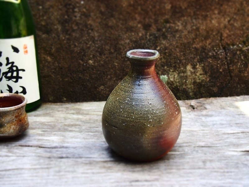 備前 徳利(桐箱付き)　t-062 - 花瓶/陶器 - 陶 咖啡色