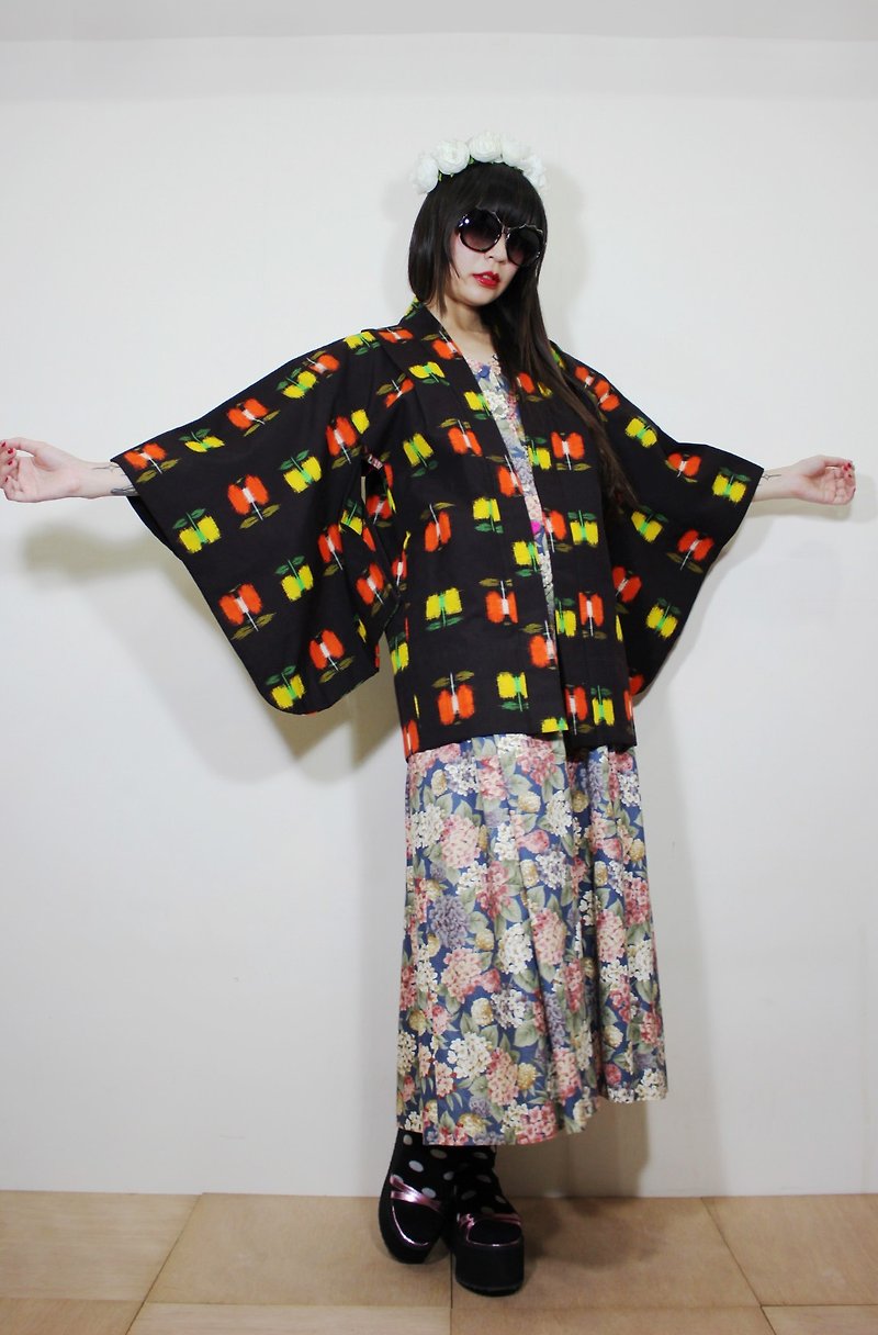 F2099(日本制和服)花朵织纹日本和服羽织(生日礼物推荐好物) - 女装休闲/机能外套 - 棉．麻 咖啡色