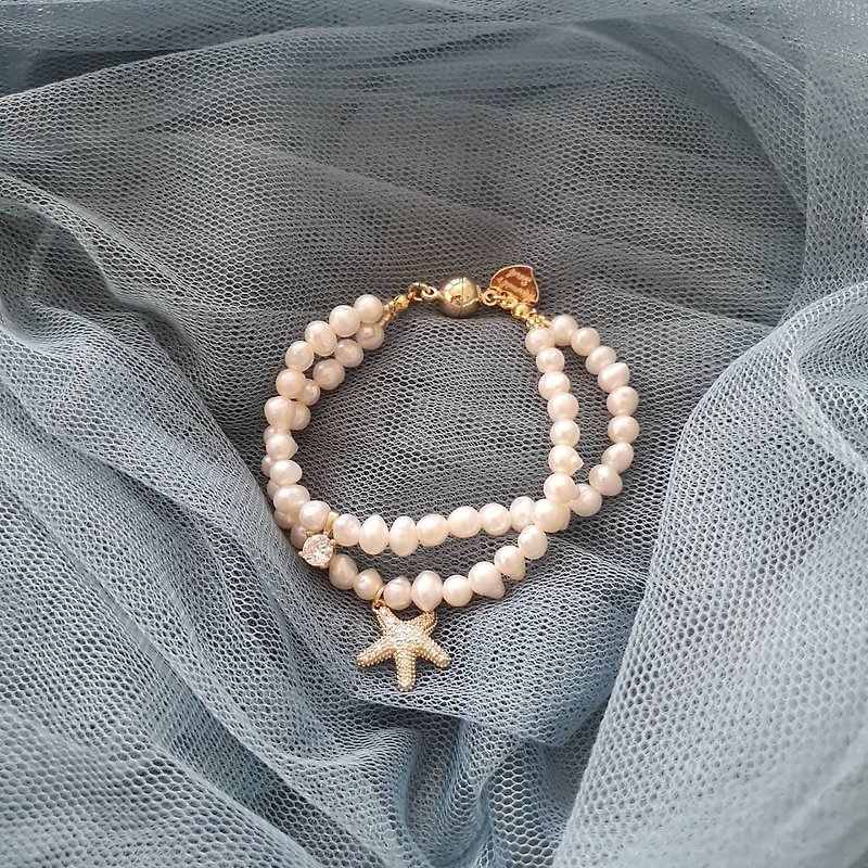 Pearl Charm Bracelet | Double Strings | Magnetic Clasp | Unique Gift - 手链/手环 - 宝石 白色