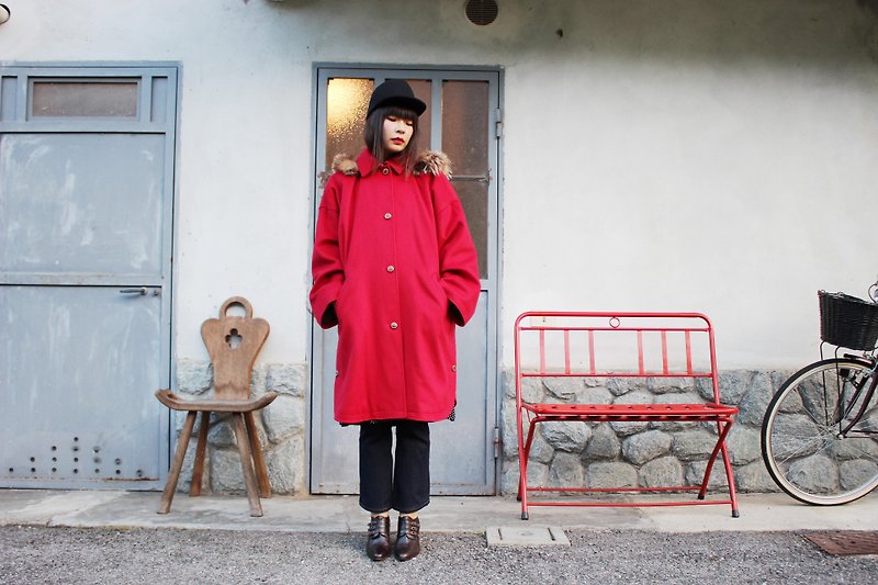 F3032[Vintage外套]可拆式小红帽羊毛外套(圣诞礼物交换礼物) - 女装休闲/机能外套 - 羊毛 红色
