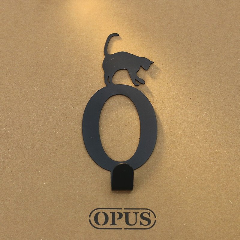 【OPUS东齐金工】当猫咪遇上字母O - 挂勾(黑)/壁饰造型挂钩/无痕 - 墙贴/壁贴 - 其他金属 黑色
