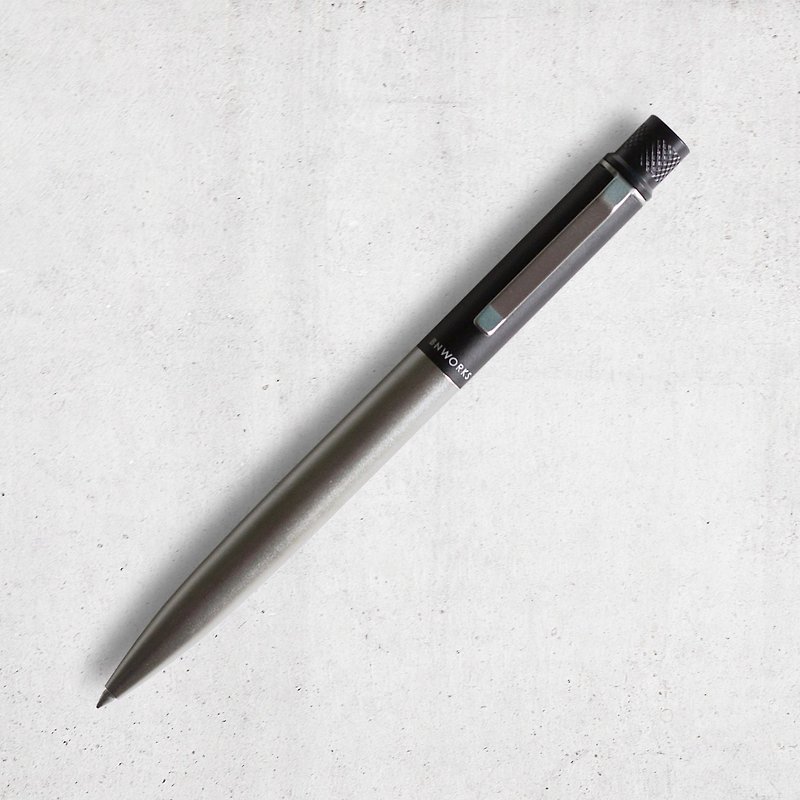 双料系列 电容宝珠笔 (黑/钢铁灰) 含客制化刻字 - 钢珠笔 - 其他金属 