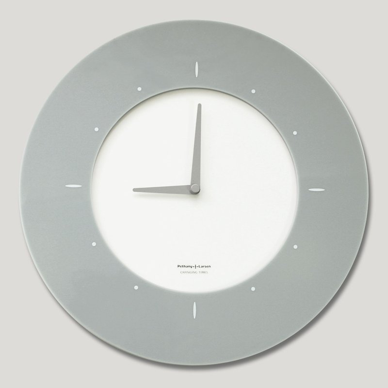 【百变时钟组】指南针净灰款 (台湾制 机心三年保固 专利设计) - 时钟/闹钟 - 压克力 灰色
