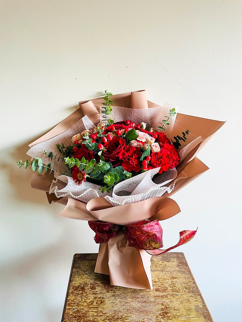 红色玫瑰穿着蛋糕裙飞舞 - 其他 - 植物．花 红色