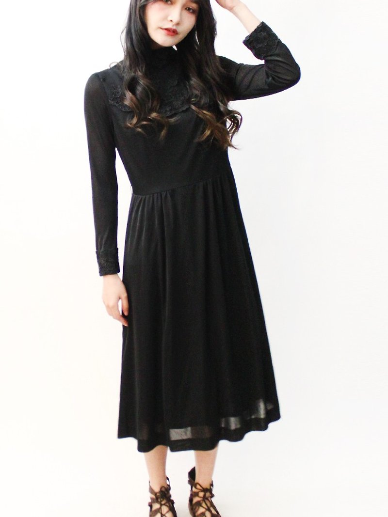 日本制复古典雅蕾丝立领黑色长袖古着洋装 Japanese Vintage Dress Black - 洋装/连衣裙 - 聚酯纤维 黑色