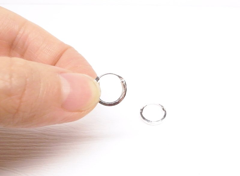 二毛银【厚2mm切面银管小型圈圈耳环】一对 - 耳环/耳夹 - 其他金属 