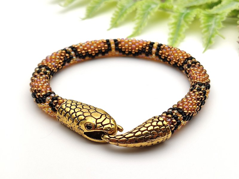 Brown snake bracelet, Ouroboros bracelet, Snake skin bracelet, Serpent jewelry - 手链/手环 - 玻璃 咖啡色