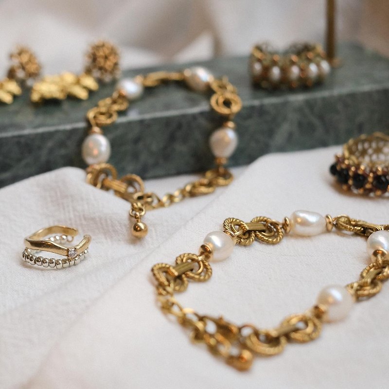 赫本珍珠手链  黄铜手链 巴洛克珍珠 复古黄铜 礼物 - 手链/手环 - 铜/黄铜 金色