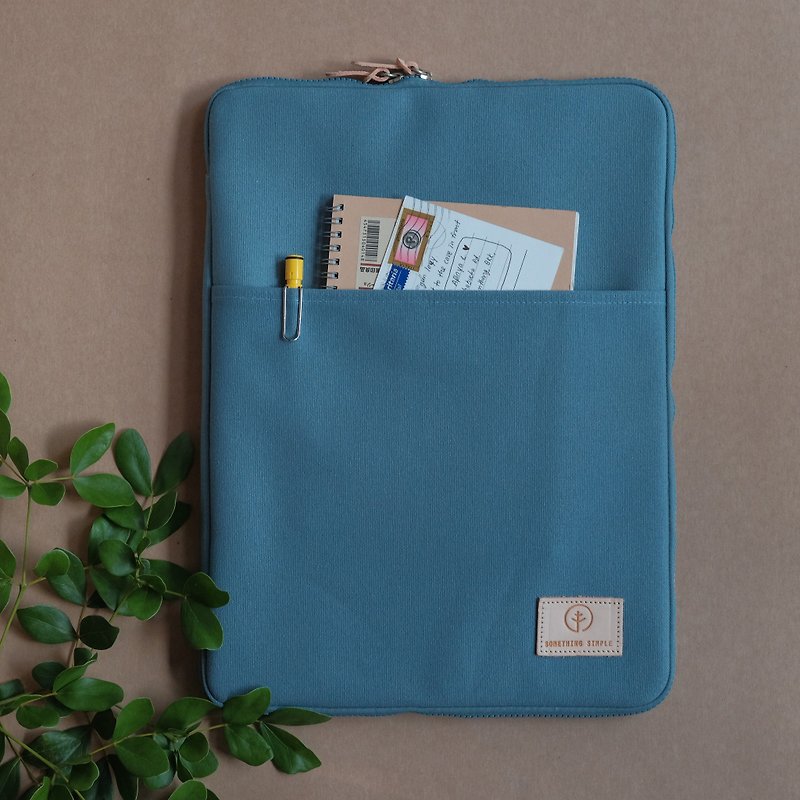 OVERTIME laptop sleeve - Blue - 电脑包 - 棉．麻 蓝色