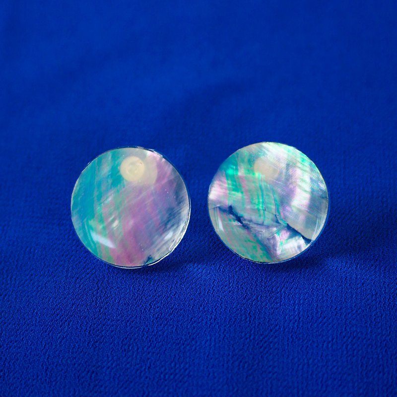 pearl opal earrings (clear/circle) - 耳环/耳夹 - 贝壳 透明