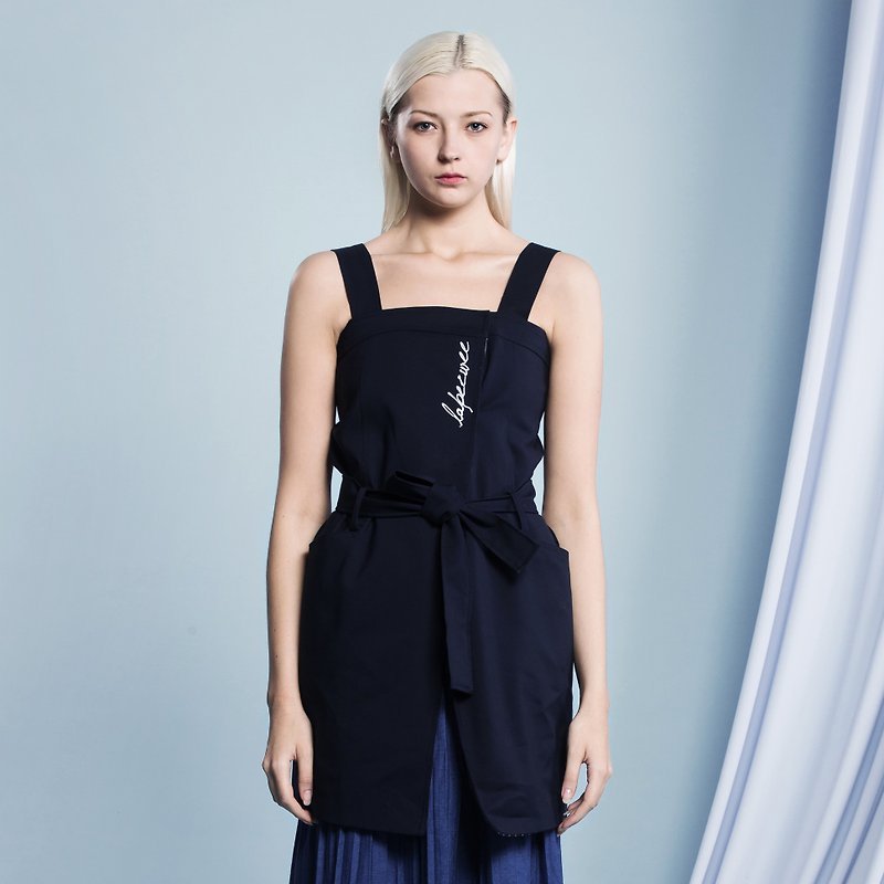 深蓝色吊带一字领露肩洋装-香港原创品牌Lapeewee - 洋装/连衣裙 - 聚酯纤维 蓝色