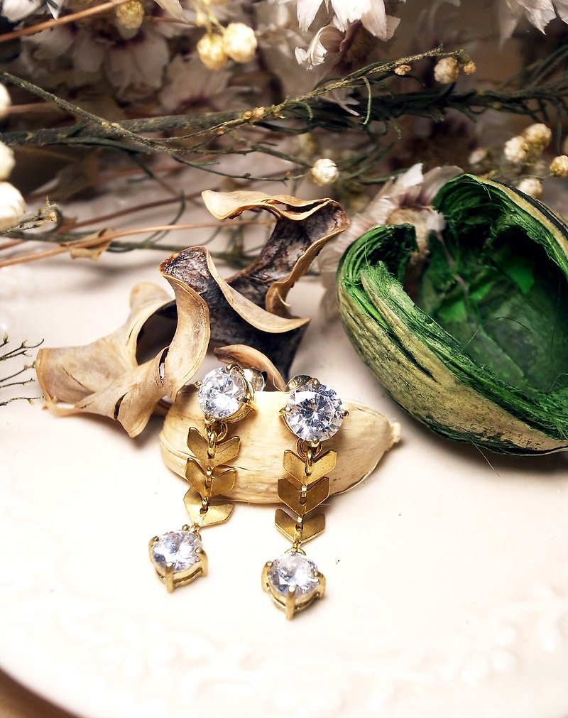 圆氐 记忆约定 金色麦穗锆石耳环  手工复古黄铜 - 耳环/耳夹 - 宝石 金色