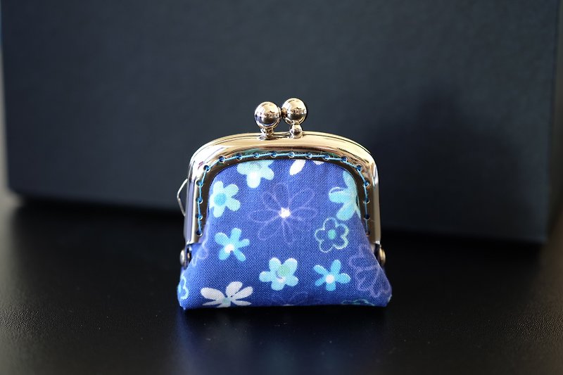 CaCa Crafts | 【花花世界】迷你方型和风口金包 - 零钱包 - 棉．麻 蓝色