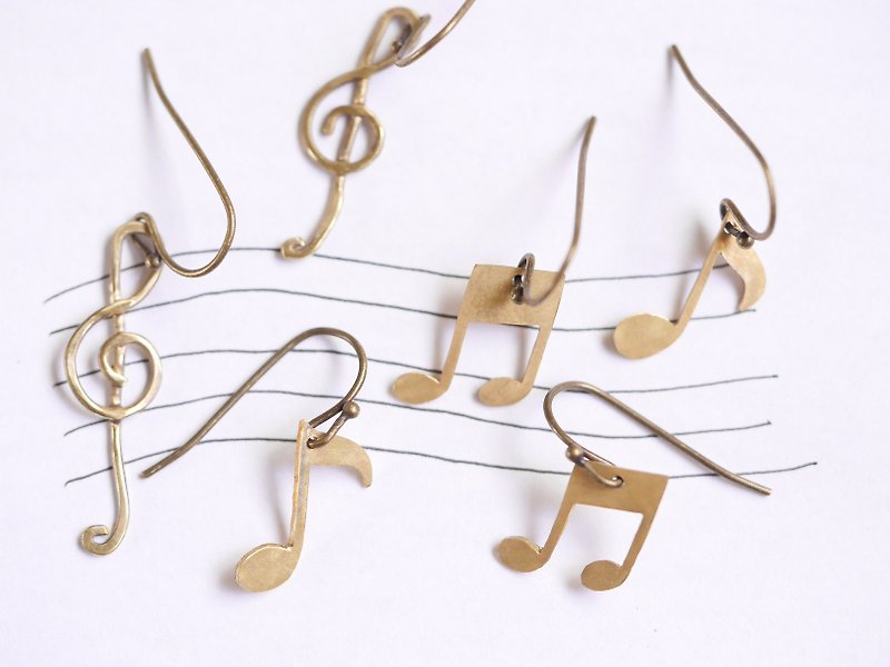 【片耳売り】　musicピアス　素材　真鍮 - 耳环/耳夹 - 铜/黄铜 金色