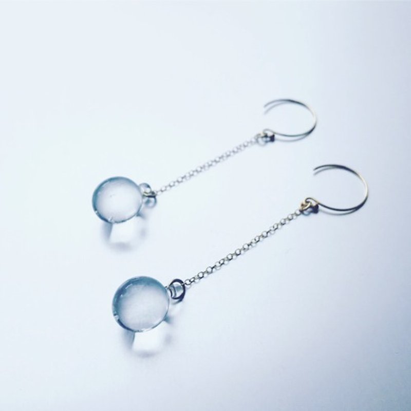 Bubble Swing Earring 14KGF - 耳环/耳夹 - 玻璃 透明