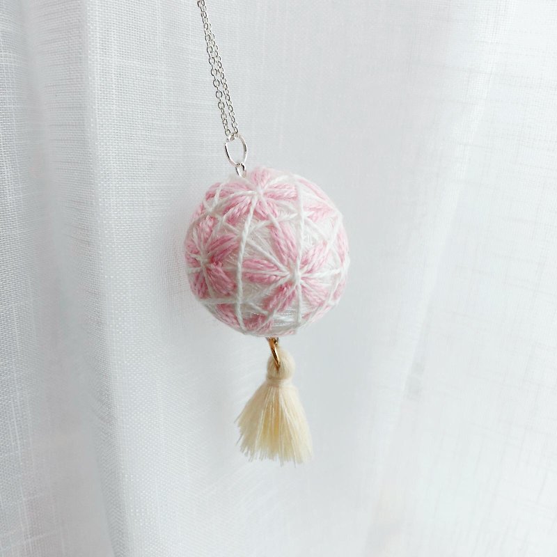 日本绣花球粉红碎花项链 - 项链 - 绣线 粉红色