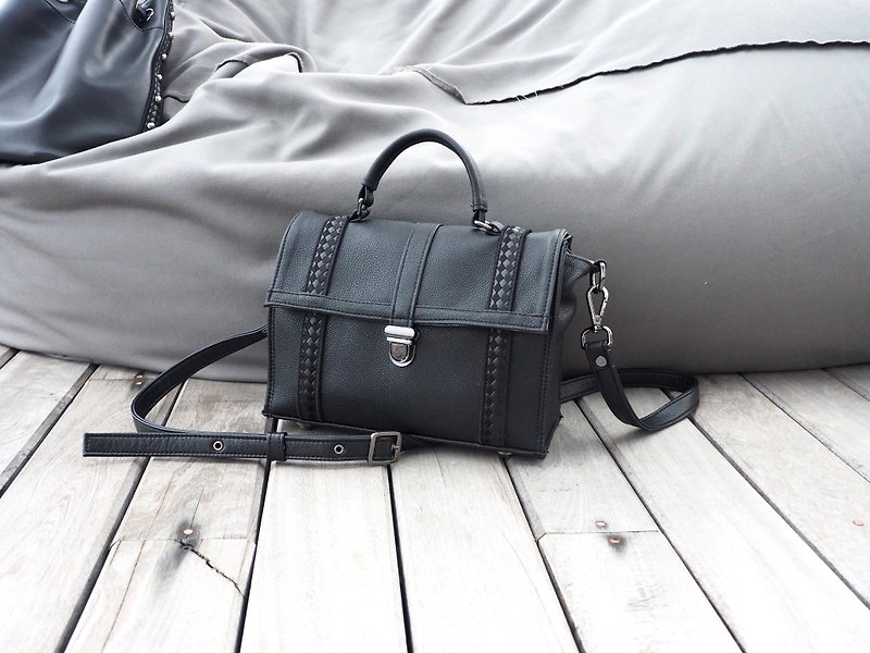 Mini Blacknior Cover Bag (M) - 侧背包/斜挎包 - 真皮 黑色