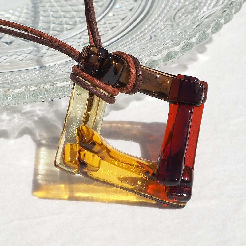 彩重ねガラス(いろがさね【マロン】)ネックレス 【大きさ選べます】【受注制作】 - 项链 - 玻璃 咖啡色