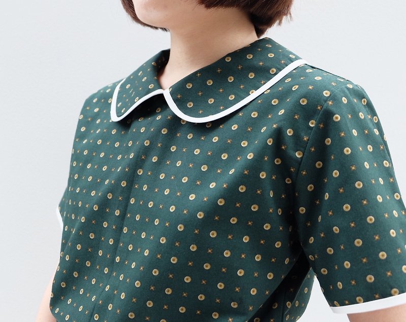 Big-collar top : Green Color - 女装上衣 - 棉．麻 绿色
