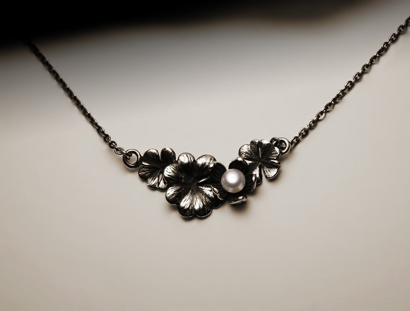 幸运草珍珠花朵项链 - 项链 - 其他金属 银色