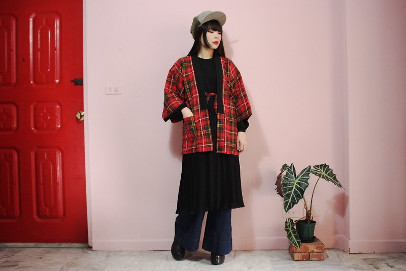 [日本制和服](Vintage)日本带回红色格纹铺棉和服（はんてん） - 女装休闲/机能外套 - 棉．麻 红色