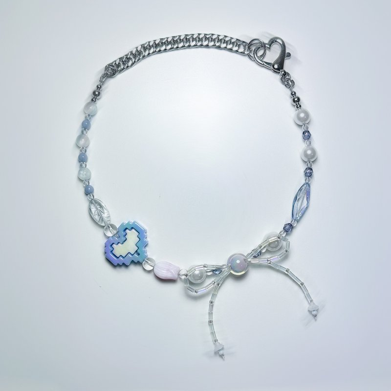 幻彩像素心蝴蝶结项链 Ribbon & Pixelated Heart Necklace - 项链 - 其他材质 粉红色