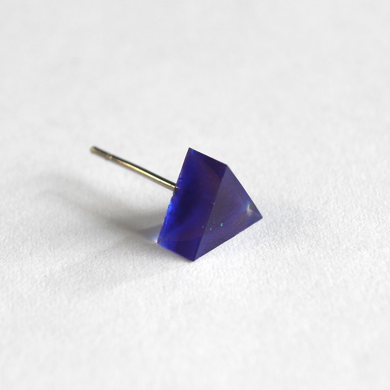 关于未来的回忆 / 树脂耳环 - 单只 / 三角形 蓝紫色 透明 科幻 - 耳环/耳夹 - 树脂 紫色