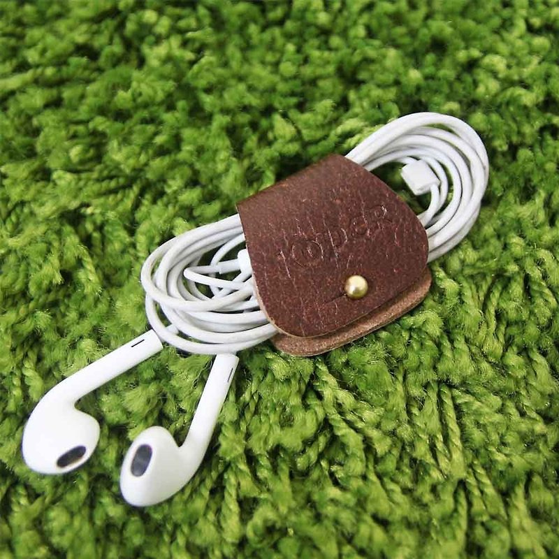 【手工皮革】耳机集线器-木纹棕(MIT台湾制造) - 卷线器/电线收纳 - 真皮 咖啡色