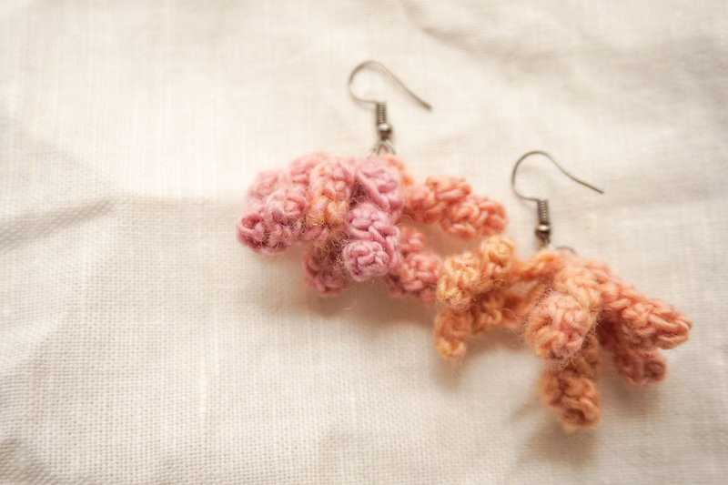 手工钩织耳环 | 樱花开了(一对) - 耳环/耳夹 - 羊毛 粉红色