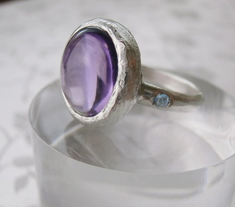 アメシストとブルートパーズのリング - 戒指 - 宝石 紫色