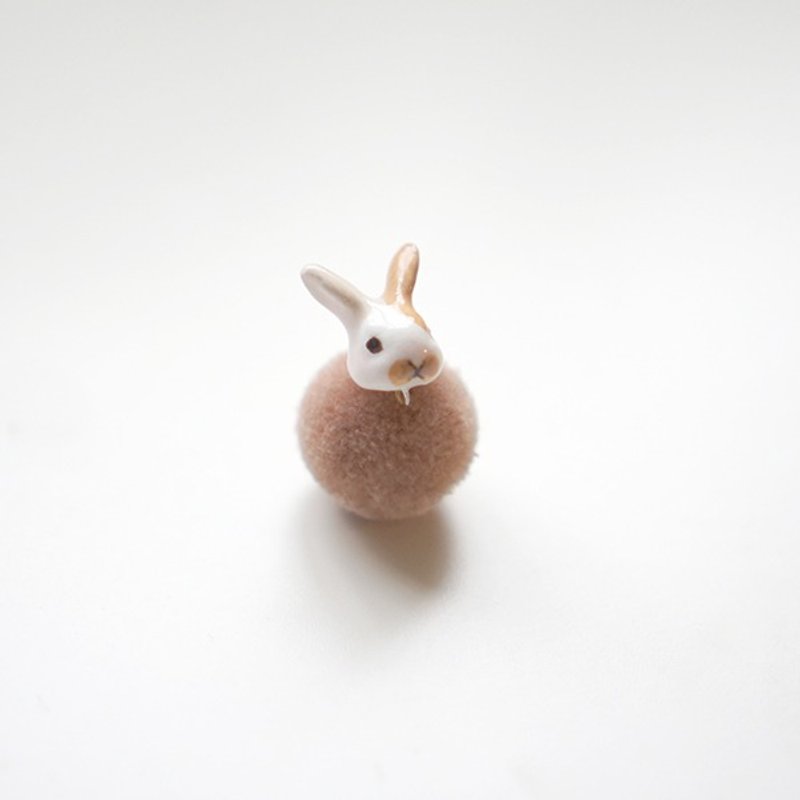 ［独角森林］奶茶兔毛球 单只 耳钉／耳夹 - 耳环/耳夹 - 粘土 