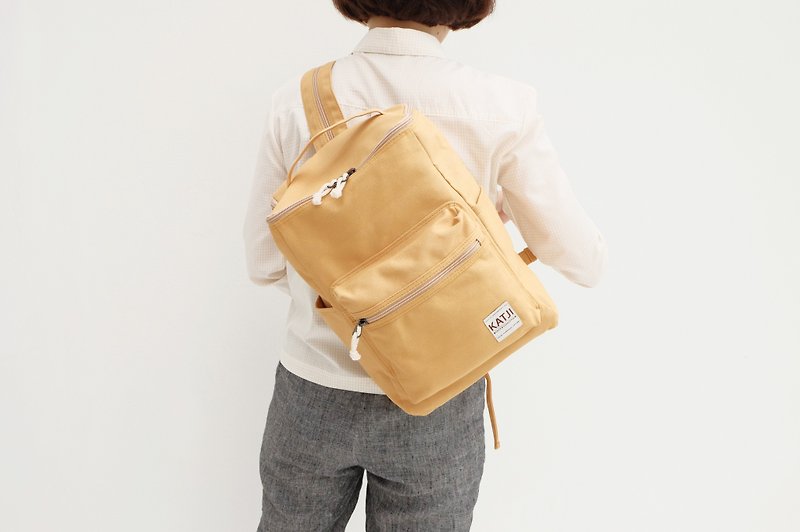BUCKET BEAM BAG : HONEY COLOR - 后背包/双肩包 - 其他材质 黄色