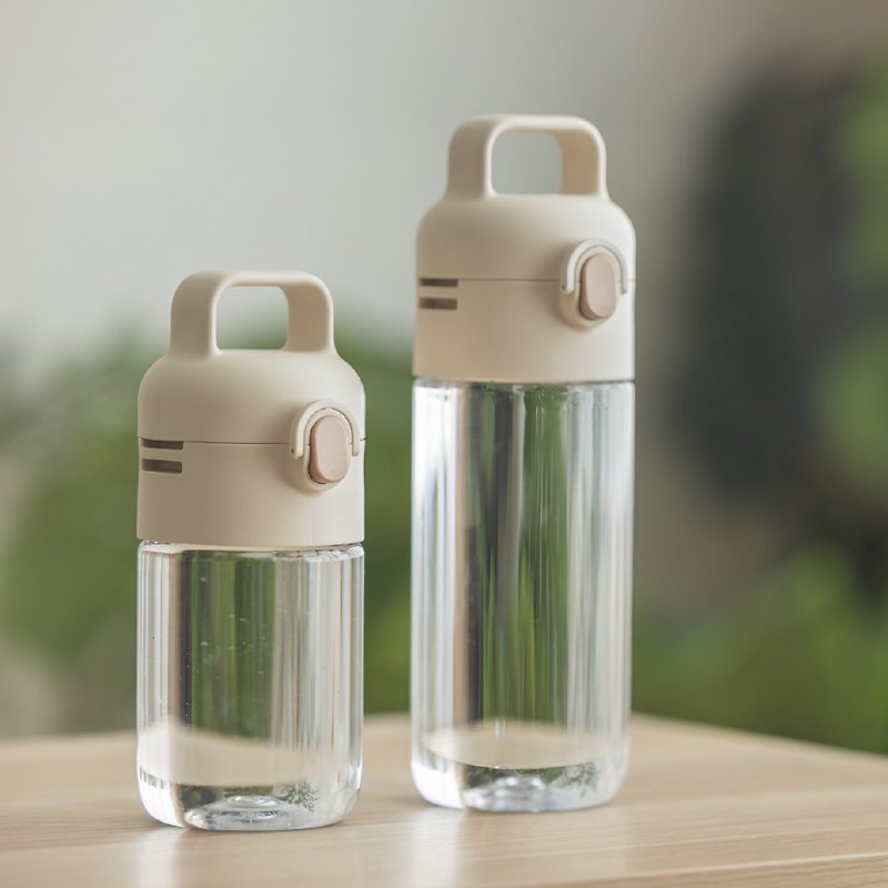 QA BOTTLE 生活水瓶 质感米 - 水壶/水瓶 - 塑料 卡其色