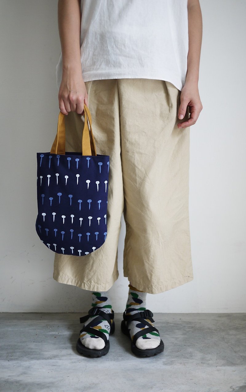 moshimoshi | 小圆袋 - 香菇丁 - 手提包/手提袋 - 棉．麻 蓝色