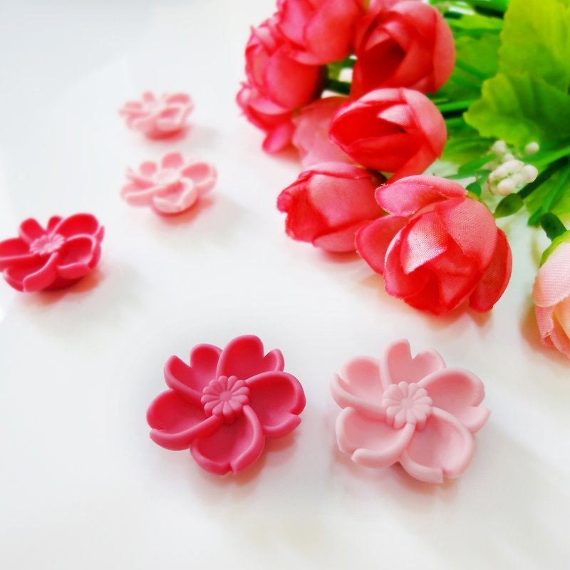 kalo卡乐创意 樱花朵朵造型磁铁(一组五入)  圣诞礼物 办公小物 - 冰箱贴/磁贴 - 硅胶 粉红色