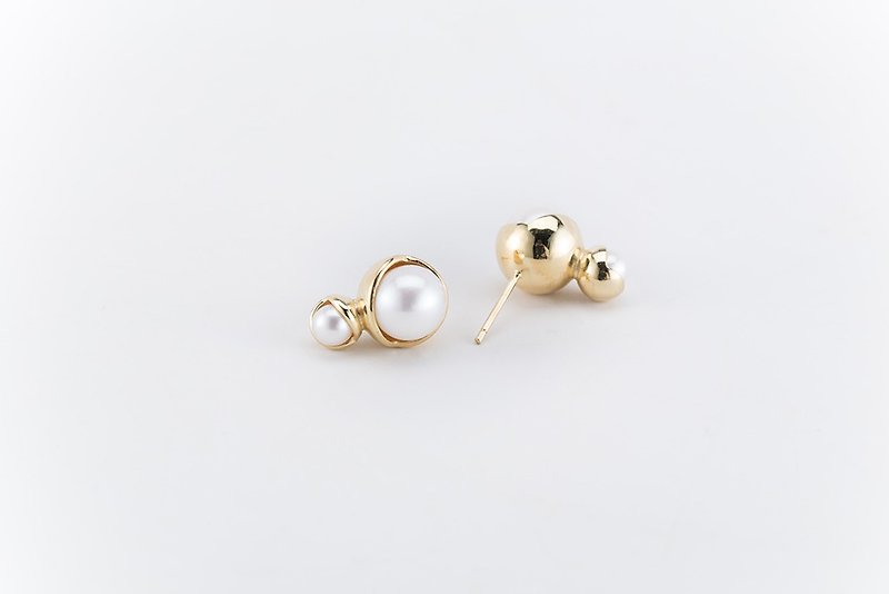 Fruity Double Pearl Earrings - 耳环/耳夹 - 银 金色