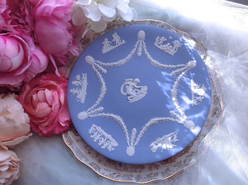 安妮疯古物英国骨瓷Wedgwood jasper 蓝色碧玉浮雕爱神丘比特瓷盘 纪念盘 - 其他 - 其他材质 