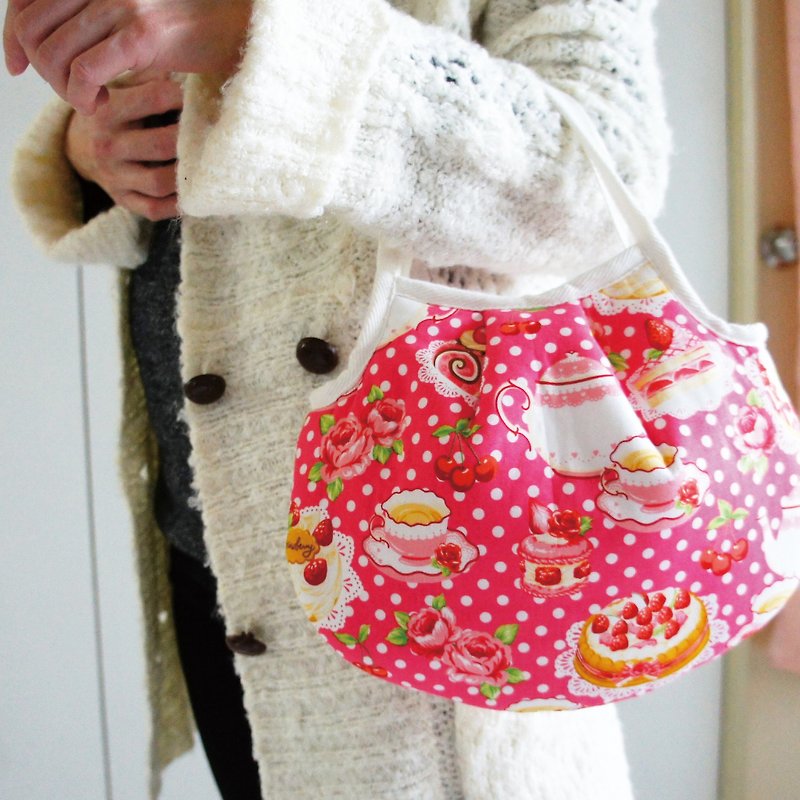 Lovely(日本布)草莓蛋糕下午茶手提包、手挽袋、午餐外出袋、桃红 - 手提包/手提袋 - 棉．麻 红色
