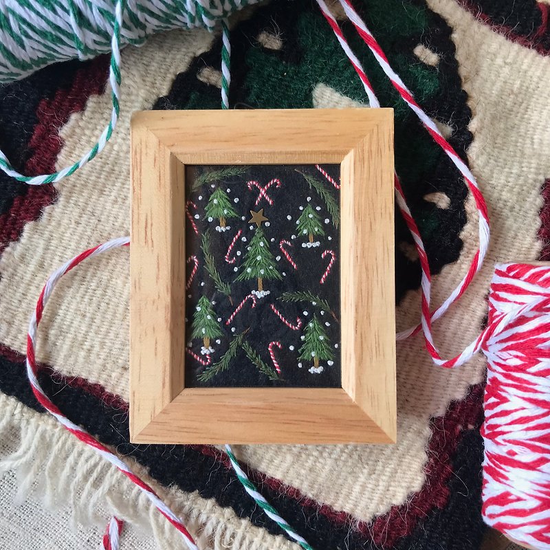 Frame Embroidery : Christmas Tree & Candy - 画框/相框 - 绣线 