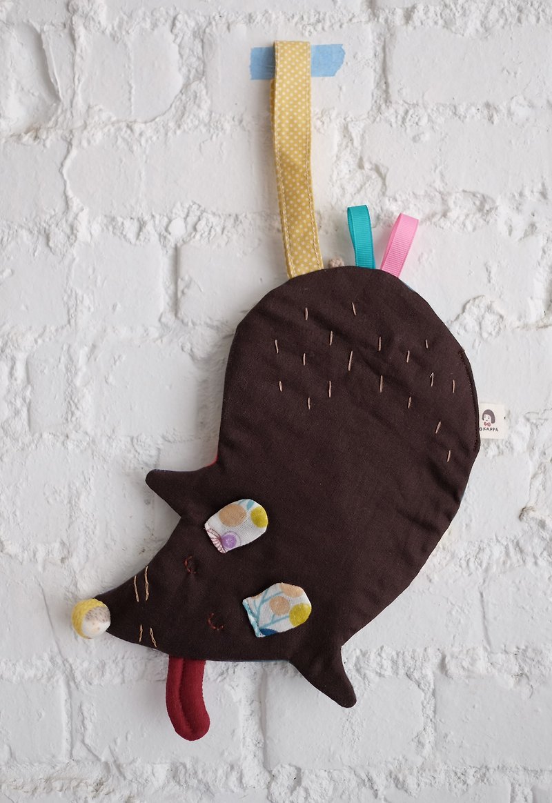 动物造型 萌睡老鼠响纸安抚巾  日本制二重纱 弥月礼安抚玩具 - 玩具/玩偶 - 棉．麻 咖啡色