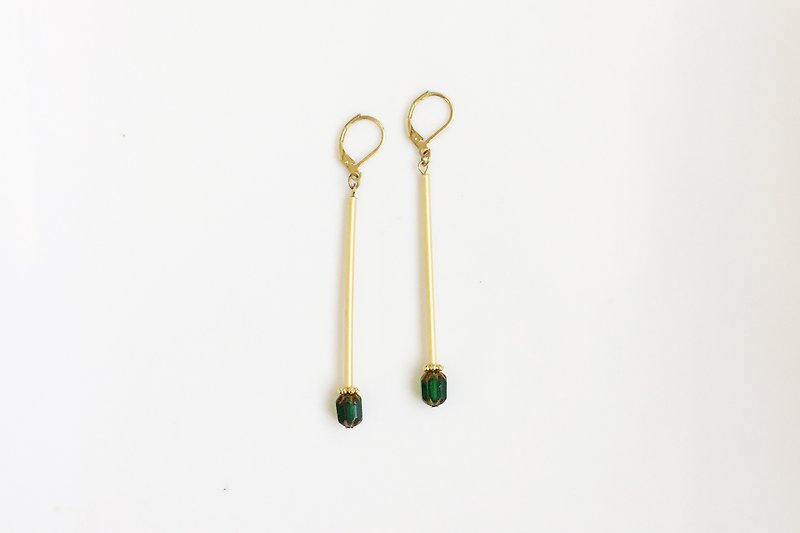 芦苇 绿宝石黄铜耳环 - 耳环/耳夹 - 宝石 绿色