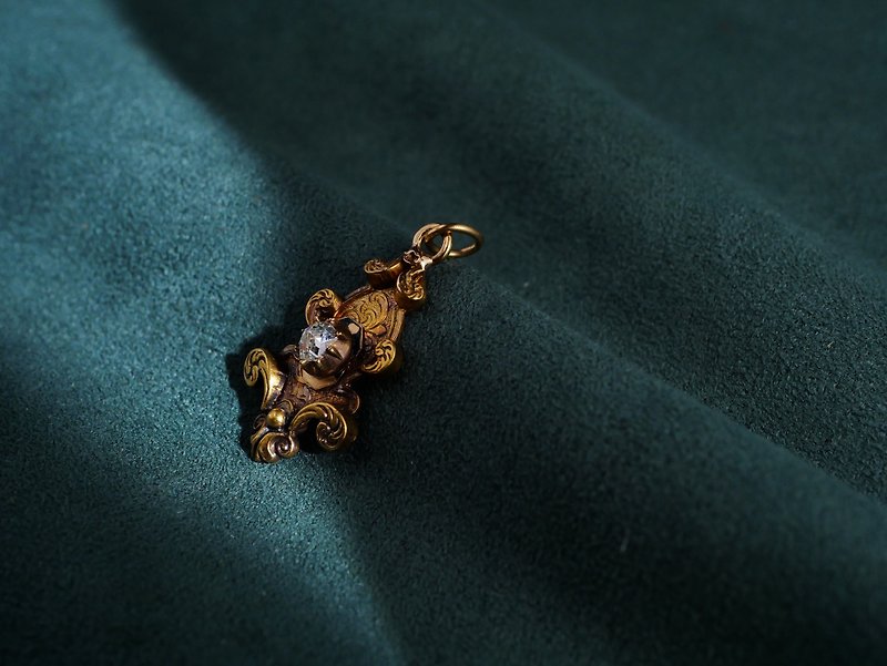 19世纪前半叶 法国 浪漫主义时期 卷叶钻石吊坠 - 项链 - 贵金属 金色
