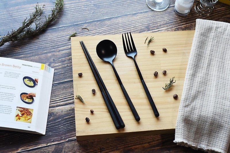 304不锈钢极致黑餐具 | 汤匙、筷子、叉子 - 餐刀/叉/匙组合 - 不锈钢 